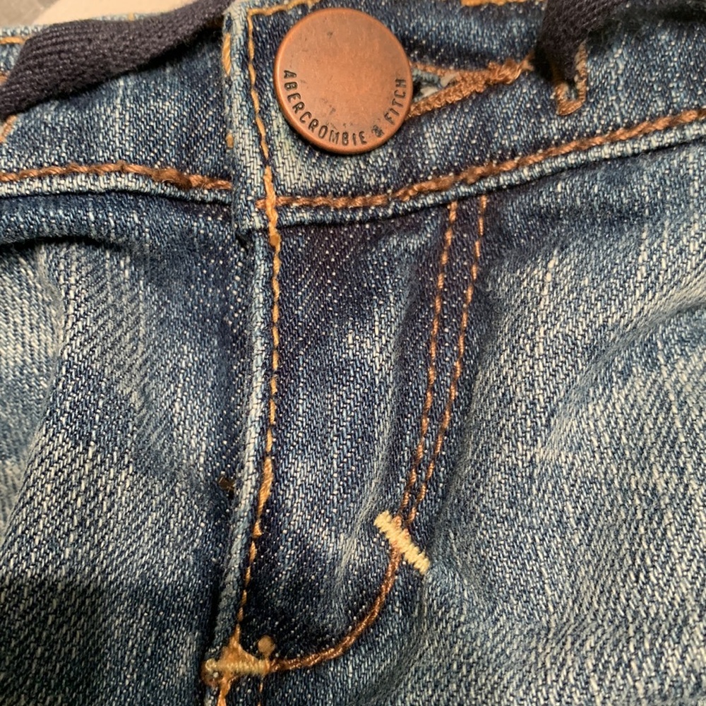 Low-cut shorts - Picture 8 of 8